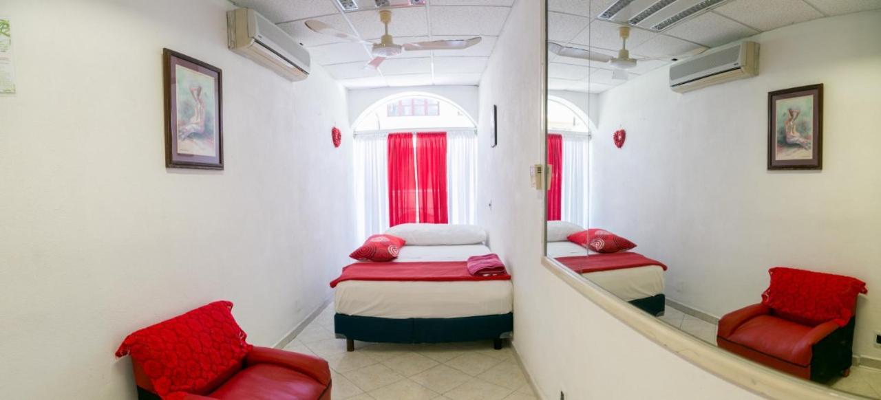 Boutique Basic Hotel Puerto Vallarta Kültér fotó
